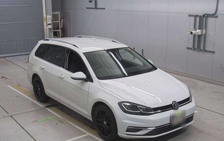 Volkswagen Golf VII, 2018 год, 1 190 000 рублей, 2 фотография