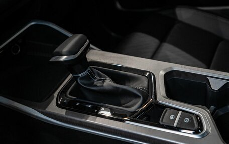 Geely Emgrand, 2024 год, 2 483 990 рублей, 110 фотография