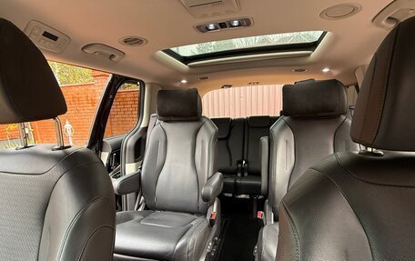 KIA Carnival, 2023 год, 5 500 000 рублей, 14 фотография