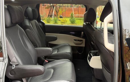 KIA Carnival, 2023 год, 5 500 000 рублей, 17 фотография