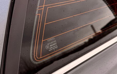 Toyota Avensis III рестайлинг, 2004 год, 650 000 рублей, 15 фотография