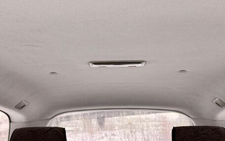 Toyota Avensis III рестайлинг, 2004 год, 650 000 рублей, 25 фотография