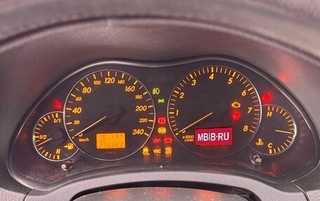 Toyota Avensis III рестайлинг, 2004 год, 650 000 рублей, 28 фотография