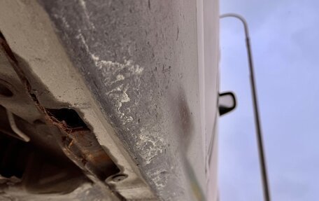 Toyota Avensis III рестайлинг, 2004 год, 650 000 рублей, 40 фотография