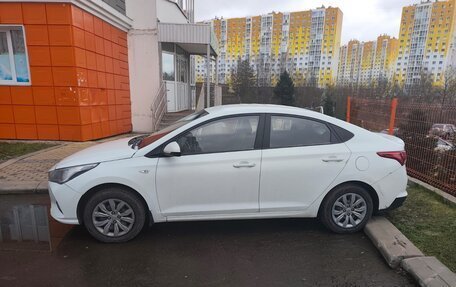 Hyundai Solaris II рестайлинг, 2020 год, 885 000 рублей, 2 фотография