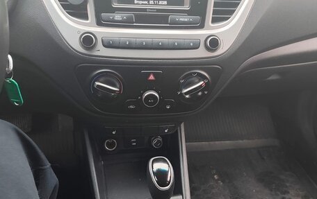 Hyundai Solaris II рестайлинг, 2020 год, 885 000 рублей, 5 фотография