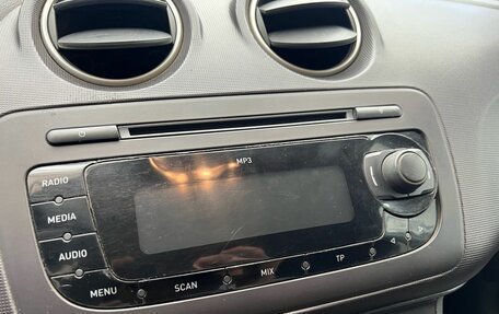 SEAT Ibiza IV рестайлинг 2, 2010 год, 599 000 рублей, 14 фотография