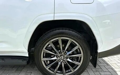 Lexus LX, 2024 год, 14 200 000 рублей, 11 фотография