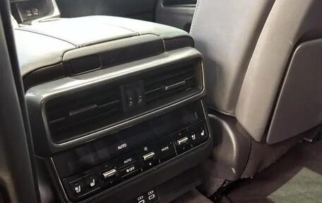 Lexus LX, 2024 год, 14 200 000 рублей, 16 фотография