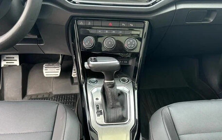 Volkswagen T-Roc I, 2021 год, 1 480 000 рублей, 9 фотография