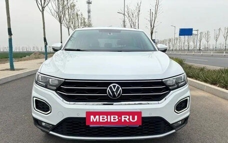 Volkswagen T-Roc I, 2021 год, 1 480 000 рублей, 2 фотография