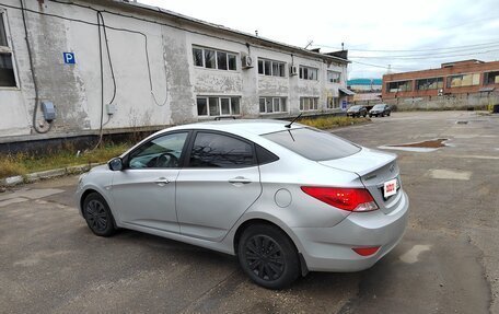 Hyundai Solaris II рестайлинг, 2012 год, 650 000 рублей, 3 фотография