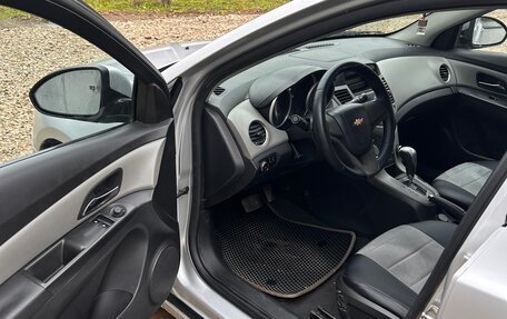 Chevrolet Cruze II, 2012 год, 530 000 рублей, 7 фотография