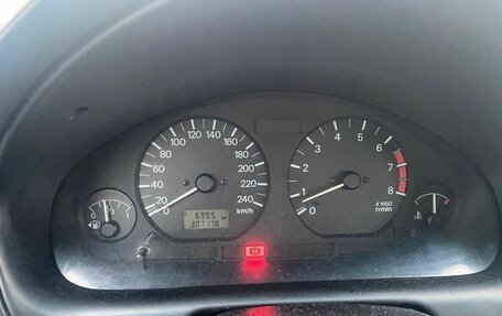 Mitsubishi Carisma I, 2002 год, 365 000 рублей, 14 фотография