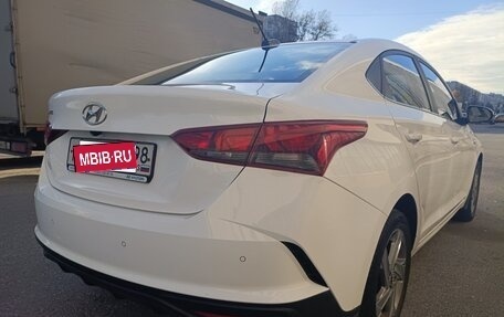 Hyundai Solaris II рестайлинг, 2021 год, 1 550 000 рублей, 6 фотография