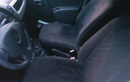 Renault Logan I, 2010 год, 575 000 рублей, 7 фотография