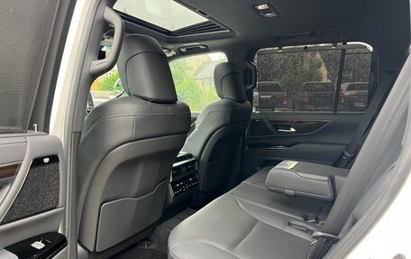 Lexus LX, 2024 год, 19 700 000 рублей, 13 фотография