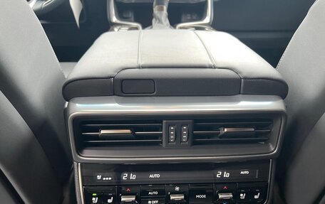 Lexus LX, 2024 год, 19 700 000 рублей, 14 фотография