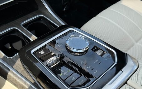 BMW 7 серия, 2025 год, 17 290 600 рублей, 15 фотография