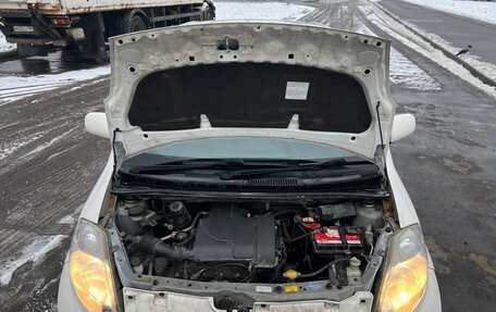 Toyota Passo III, 2005 год, 400 000 рублей, 9 фотография