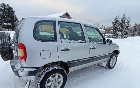 Chevrolet Niva I рестайлинг, 2003 год, 300 000 рублей, 3 фотография