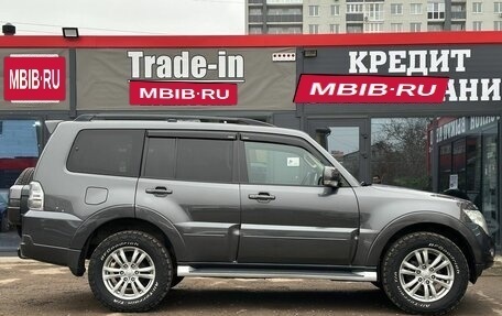 Mitsubishi Pajero IV, 2013 год, 2 150 000 рублей, 13 фотография