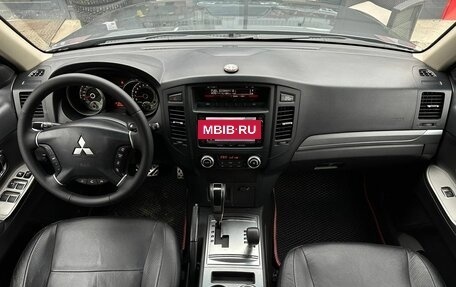 Mitsubishi Pajero IV, 2013 год, 2 150 000 рублей, 19 фотография