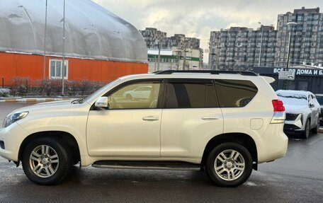 Toyota Land Cruiser Prado 150 рестайлинг 2, 2010 год, 3 030 000 рублей, 1 фотография