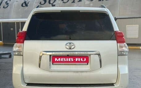 Toyota Land Cruiser Prado 150 рестайлинг 2, 2010 год, 3 030 000 рублей, 3 фотография