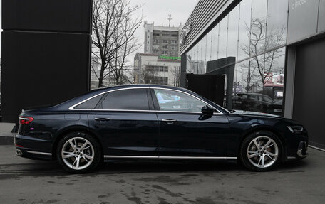 Audi A8, 2023 год, 9 490 000 рублей, 4 фотография