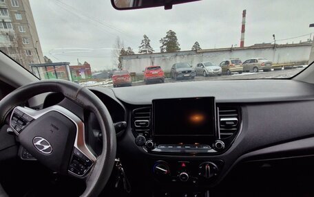 Hyundai Solaris II рестайлинг, 2020 год, 930 000 рублей, 1 фотография