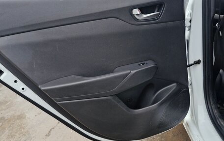 Hyundai Solaris II рестайлинг, 2020 год, 930 000 рублей, 4 фотография