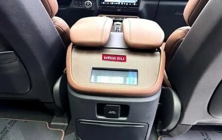 Lincoln Navigator, 2025 год, 16 000 000 рублей, 23 фотография