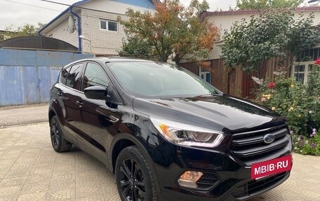 Ford Escape III, 2016 год, 1 550 000 рублей, 2 фотография