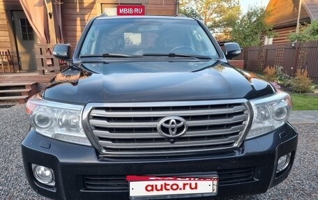 Toyota Land Cruiser 200, 2014 год, 3 990 000 рублей, 5 фотография