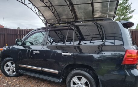 Toyota Land Cruiser 200, 2014 год, 3 990 000 рублей, 7 фотография