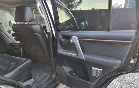 Toyota Land Cruiser 200, 2014 год, 3 990 000 рублей, 21 фотография