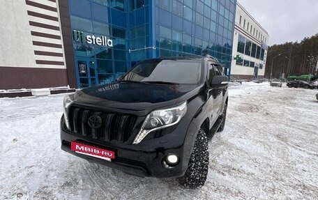 Toyota Land Cruiser Prado 150 рестайлинг 2, 2015 год, 5 000 000 рублей, 3 фотография