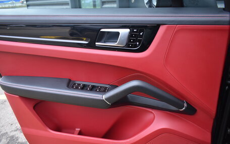 Porsche Cayenne III, 2018 год, 8 500 000 рублей, 27 фотография