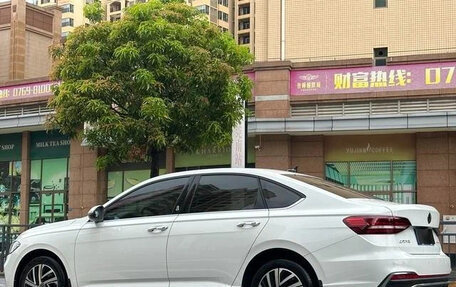 Volkswagen Lavida, 2022 год, 1 290 000 рублей, 4 фотография