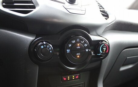 Ford EcoSport, 2015 год, 899 000 рублей, 15 фотография