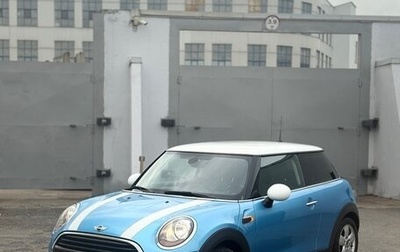 MINI Hatch, 2017 год, 1 735 000 рублей, 1 фотография