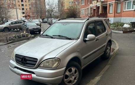 Mercedes-Benz M-Класс, 1998 год, 450 000 рублей, 2 фотография