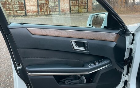 Mercedes-Benz E-Класс, 2015 год, 1 980 000 рублей, 12 фотография