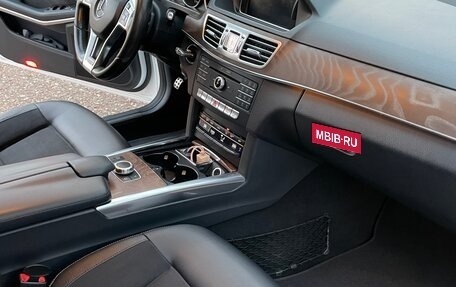 Mercedes-Benz E-Класс, 2015 год, 1 980 000 рублей, 10 фотография