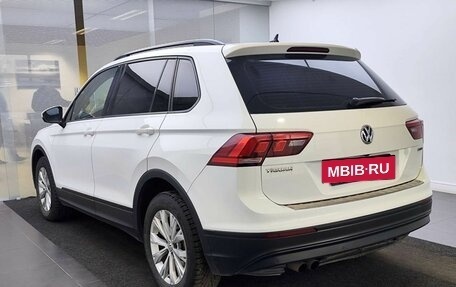 Volkswagen Tiguan II, 2020 год, 2 399 000 рублей, 8 фотография