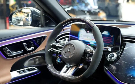 Mercedes-Benz E-Класс, 2025 год, 17 580 000 рублей, 1 фотография