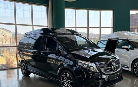 Mercedes-Benz V-Класс, 2023 год, 10 600 000 рублей, 1 фотография