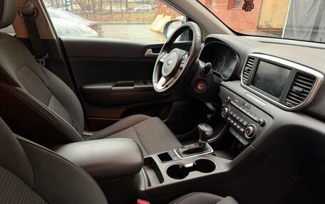 KIA Sportage IV рестайлинг, 2020 год, 1 850 000 рублей, 5 фотография