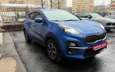 KIA Sportage IV рестайлинг, 2020 год, 1 850 000 рублей, 2 фотография